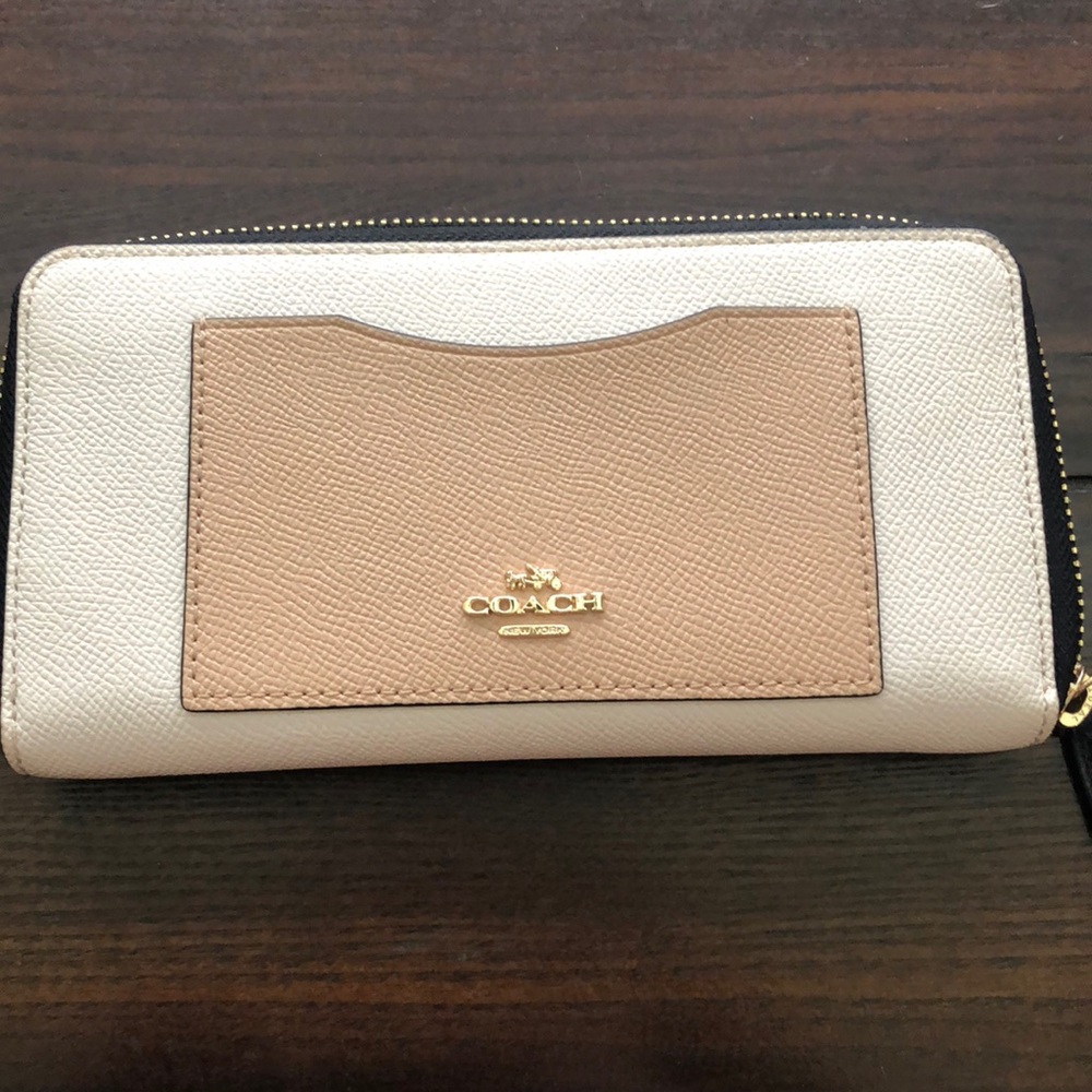 Coach wallet